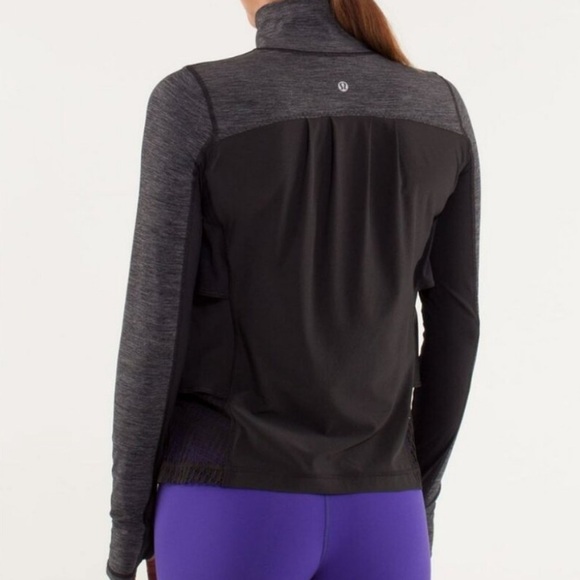 Lululemon (NWT) Sun runner Hybrid 1/4 zip pullover long sleeve grey ruffle top - Picture 4 of 7